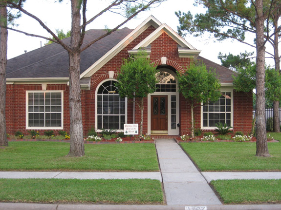 Yard of the Month for June 2008 - 1207 Beechwood