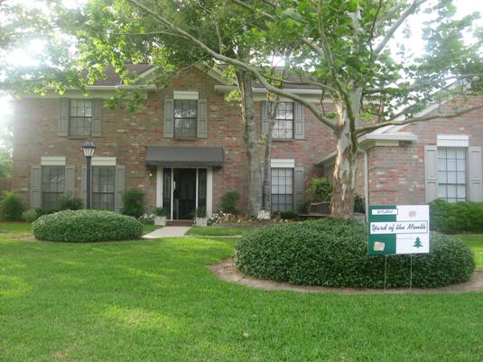 Yard of the Month for April 2010 - 1409 Bayou Oak