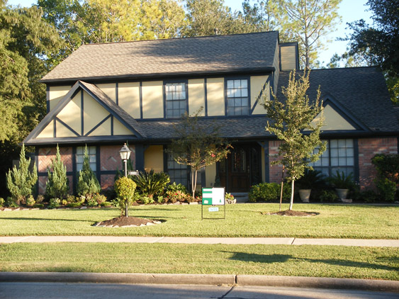 Yard of the Month for July 2011 - 1414 Bayou Oaks