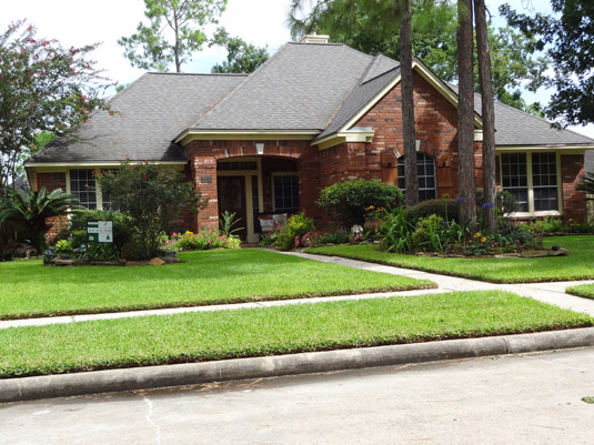 WTHOA Yard of the Month May 2013