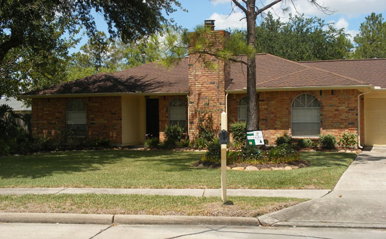 WTHOA Yard of the Month - June 2011